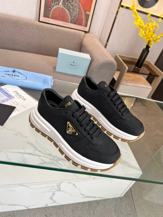 PRAX 01 DELAV SUEDE AND RE-NYLON SNEAKERS   PRD047