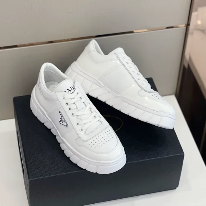 PR@DA@ LEATHER SNEAKERS   PRD033