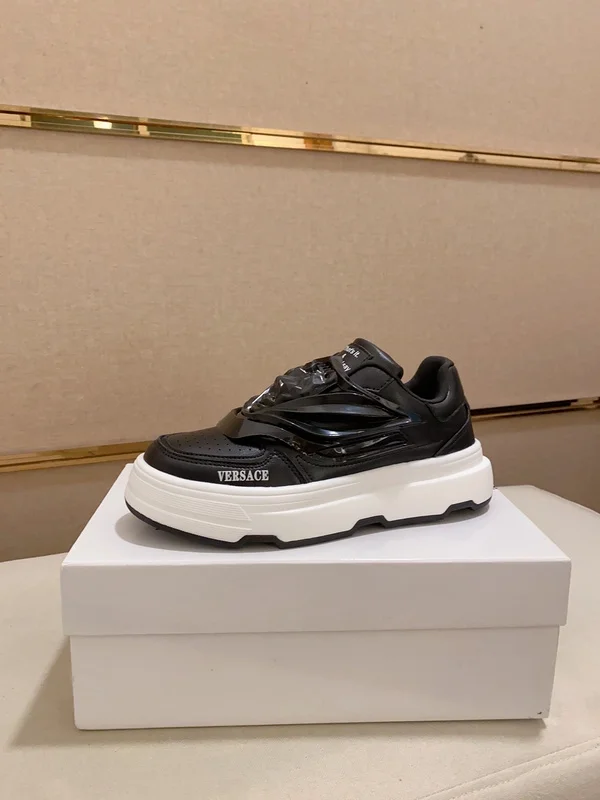 VERS@CE SNEAKERS   VS64