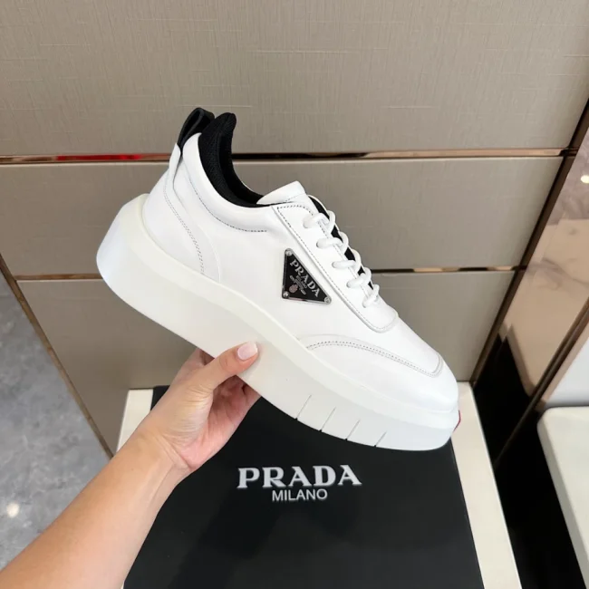 PR@DA@ SNEAKERS   PRD072