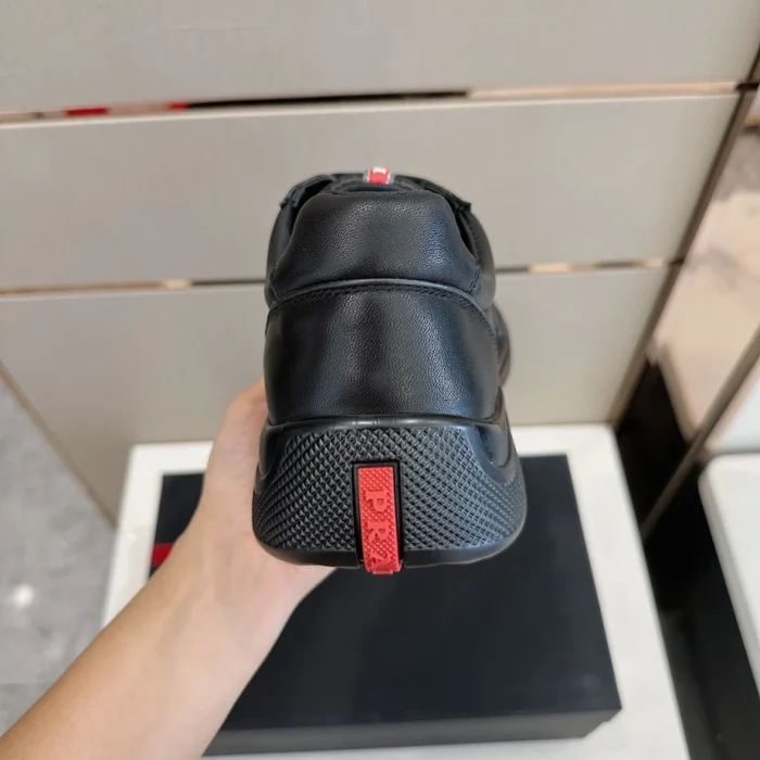 PR@DA@ SNEAKERS   PRD070