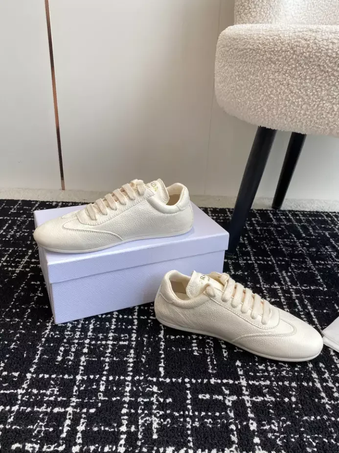 PR@DA@ LEATHER SNEAKERS   PRD034