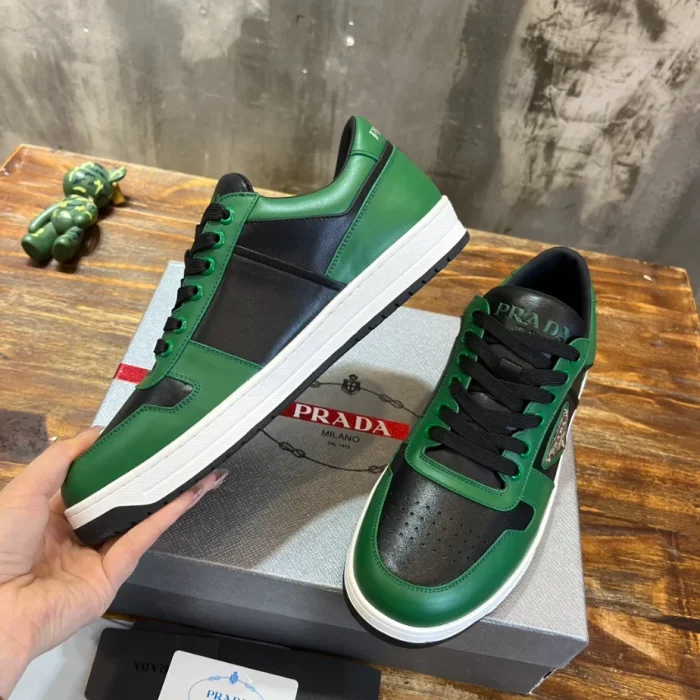 PR@DA@ DOWNTOWN LEATHER SNEAKERS GREEN   PRD092