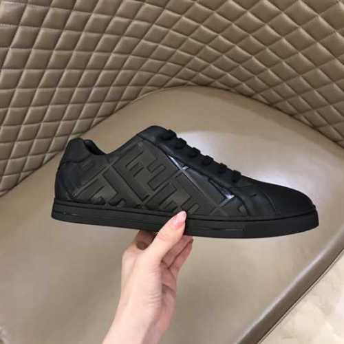 FEND1 BLACK NAPPA LEATHER LOW-TOP SNEAKERS   FD04