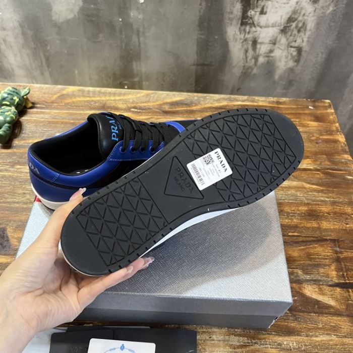 PR@DA@ DOWNTOWN LEATHER SNEAKERS BLUE   PRD094