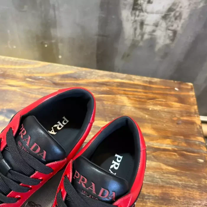 PR@DA@ DOWNTOWN LEATHER SNEAKERS RED   PRD093
