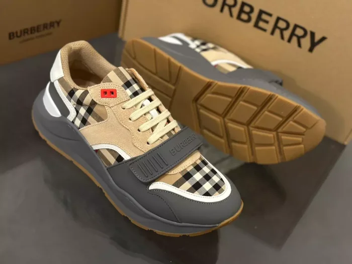 BURB5RRY VINTAGE CHECK SNEAKERS   BBR108