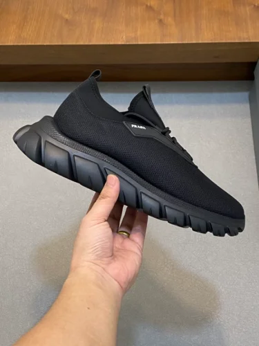 PR@DA@ SNEAKERS   PRD054