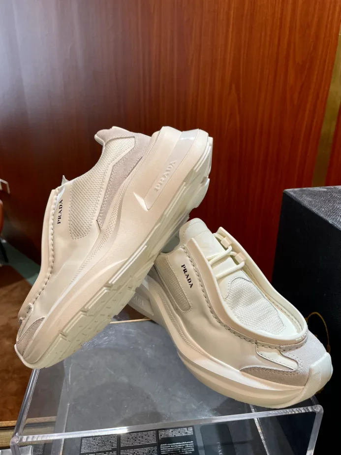 PR@DA@ BRUSHED LEATHER SNEAKERS BIKE FABRIC SUEDE   PRD014