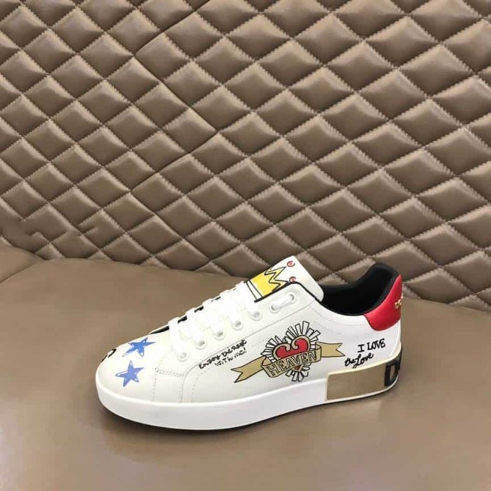 DOLCE AND  G@BB@N@ LEATHER ROYAL LOVE PRINT SNEAKERS IN WHITE    DG103