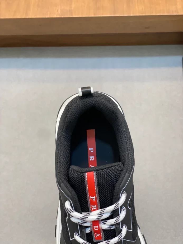 PR@DA@ SNEAKERS   PRD050