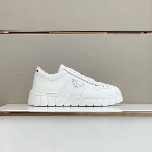 PR@DA@ LEATHER SNEAKERS   PRD033