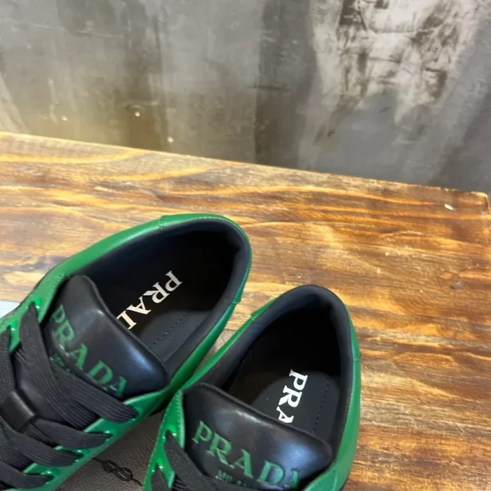PR@DA@ DOWNTOWN LEATHER SNEAKERS GREEN   PRD092