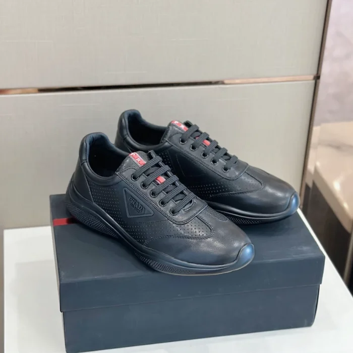 PR@DA@ SNEAKERS   PRD070