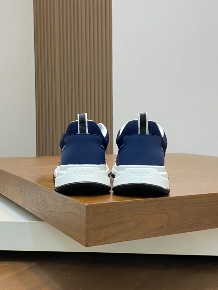 PR@DA@ SNEAKERS   PRD052