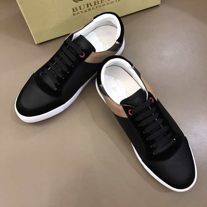 BURB5RRY LEATHER AND HOUSE CHECK SNEAKERS   BBR26