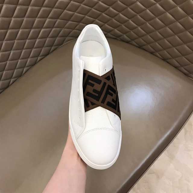 FEND1 CRISSCROSS FF STRAPS SLIP-ON SNEAKERS   FD10