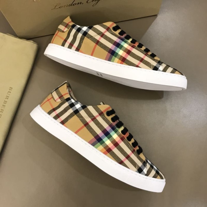 BURB5RRY RAINBOW VINTAGE CHECK TRAINERS   BBR15