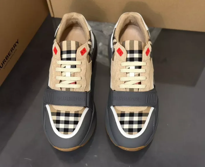 BURB5RRY VINTAGE CHECK SNEAKERS   BBR108