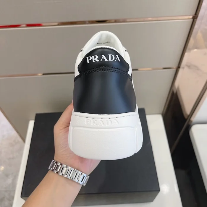 PR@DA@ LEATHER SNEAKERS   PRD032