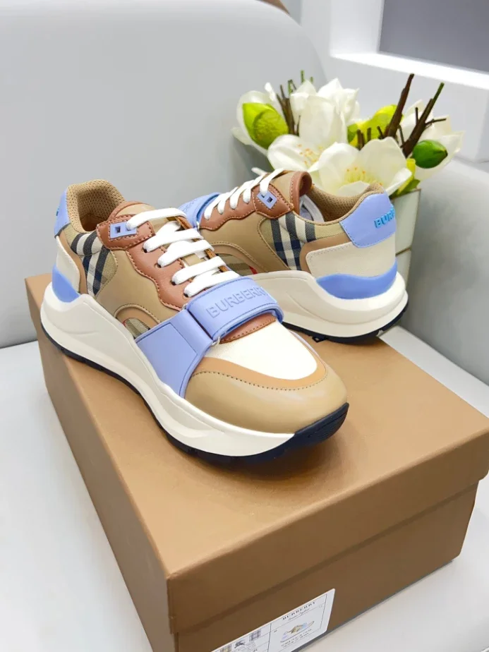 BURB5RRY VINTAGE CHECK SNEAKERS   BBR121