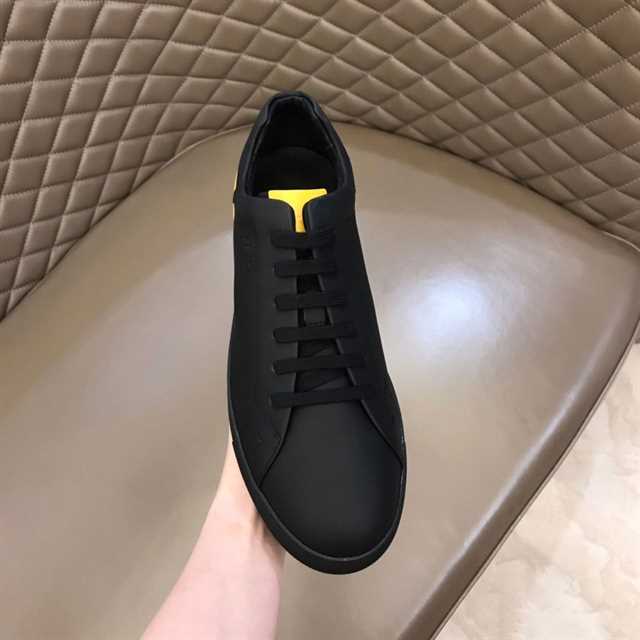 FEND1 CORNER BUGS LOW-TOP SNEAKERS   FD08