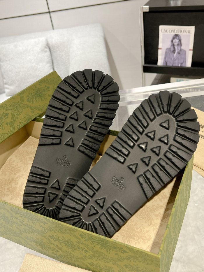 1:1 quality version 28026965 Big G Letter Thick Sole Slippers 2 colors