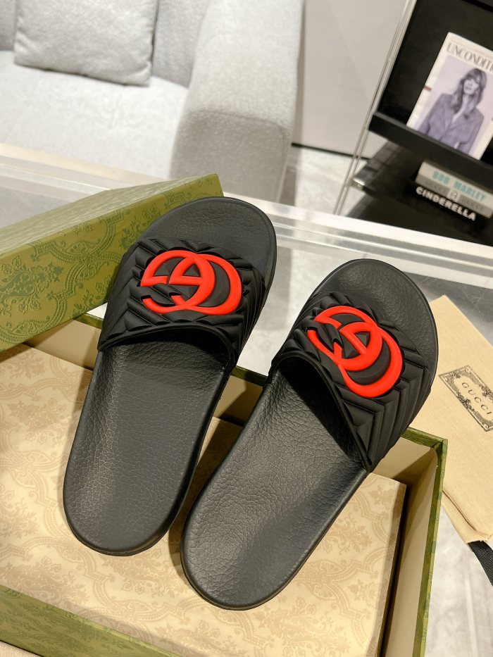 1:1 quality version 28026965 Big G Letter Thick Sole Slippers 2 colors