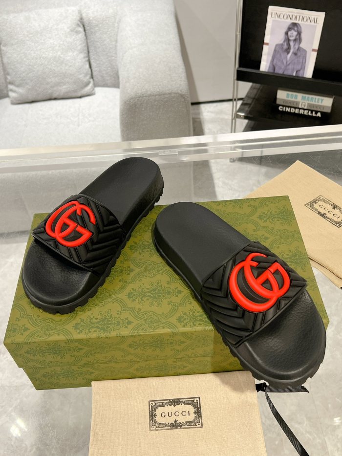 1:1 quality version 28026965 Big G Letter Thick Sole Slippers 2 colors