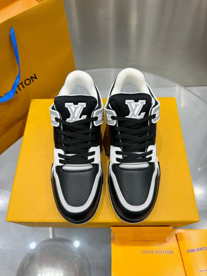 1:1 quality version 28030950 Trainer and Tyler Collaboration Sneakers 5 colors