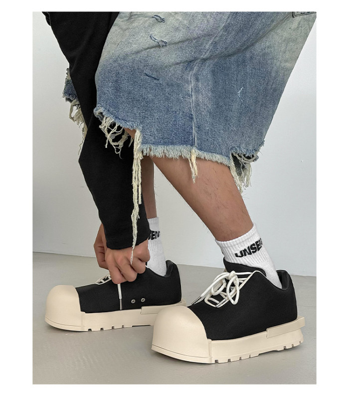 Black and White Mickey Low Top Big Head Shoes
