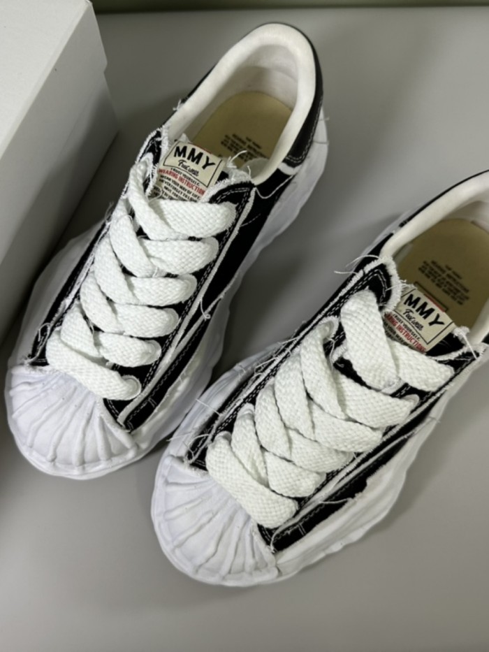 [50% Off]1:1 quality version Embroidered Letters Shell Head Raw Edge Black White Colorblocking Canvas Thick Shoes