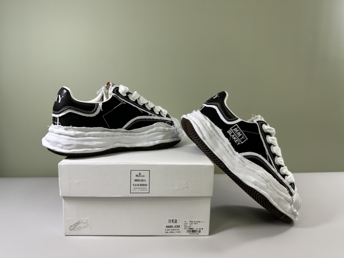 [50% Off]1:1 quality version Embroidered Letters Shell Head Raw Edge Black White Colorblocking Canvas Thick Shoes