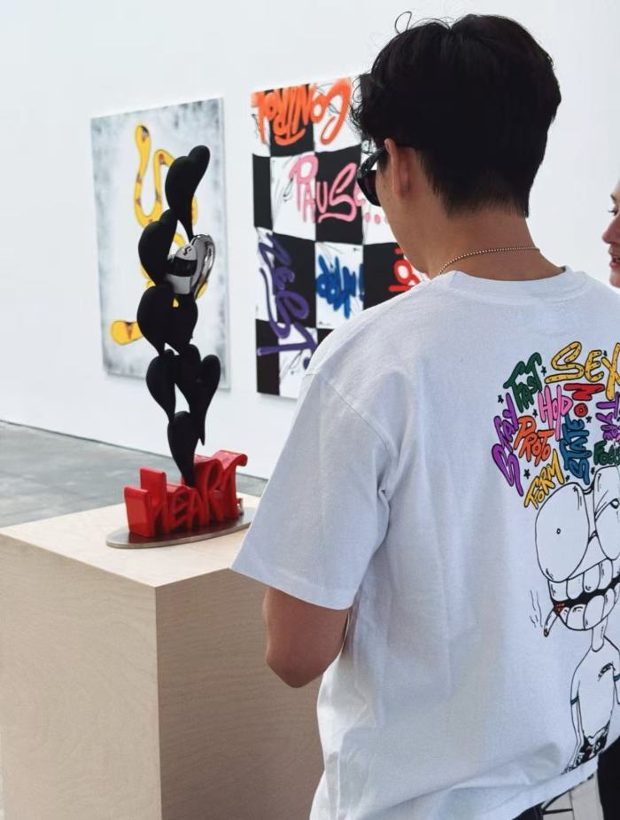1:1 quality version 28097443 Back Graffiti Alphabet Portrait Print Tee