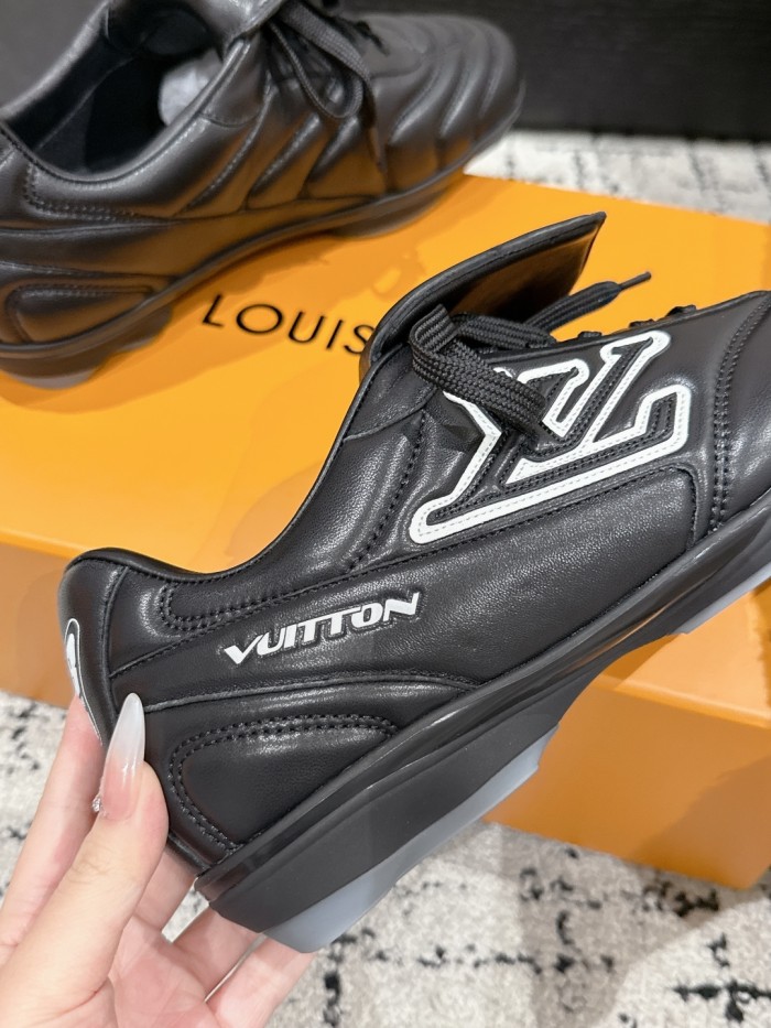 1:1 quality version 28113857 Footprint Series Soccer Sneakers 4 colors