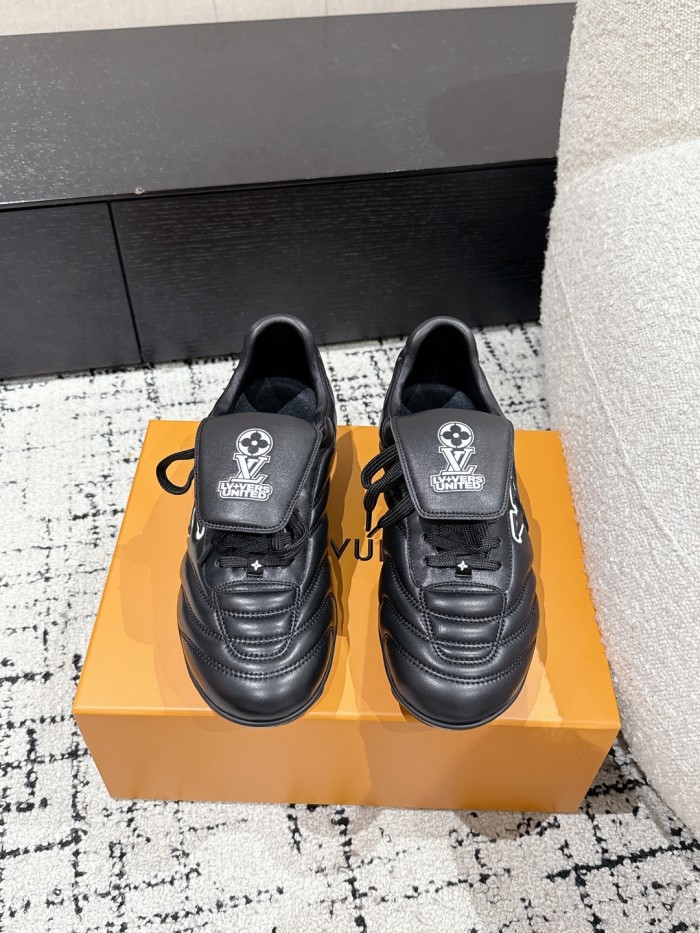 1:1 quality version 28113857 Footprint Series Soccer Sneakers 4 colors