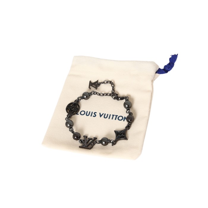 28143307 Darth Vader Pearl Bracelet