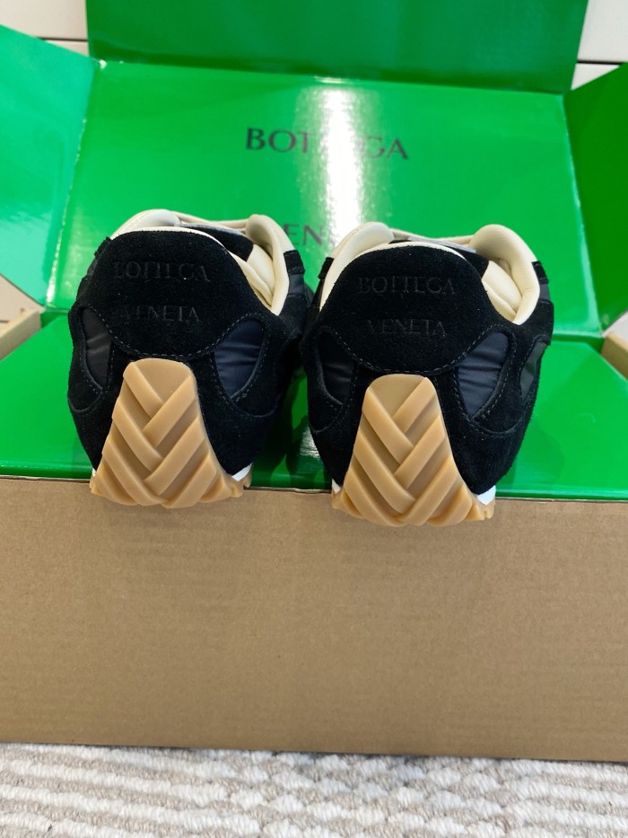 1:1 quality version 28165918 Suede Vintage Sneakers 4 colors