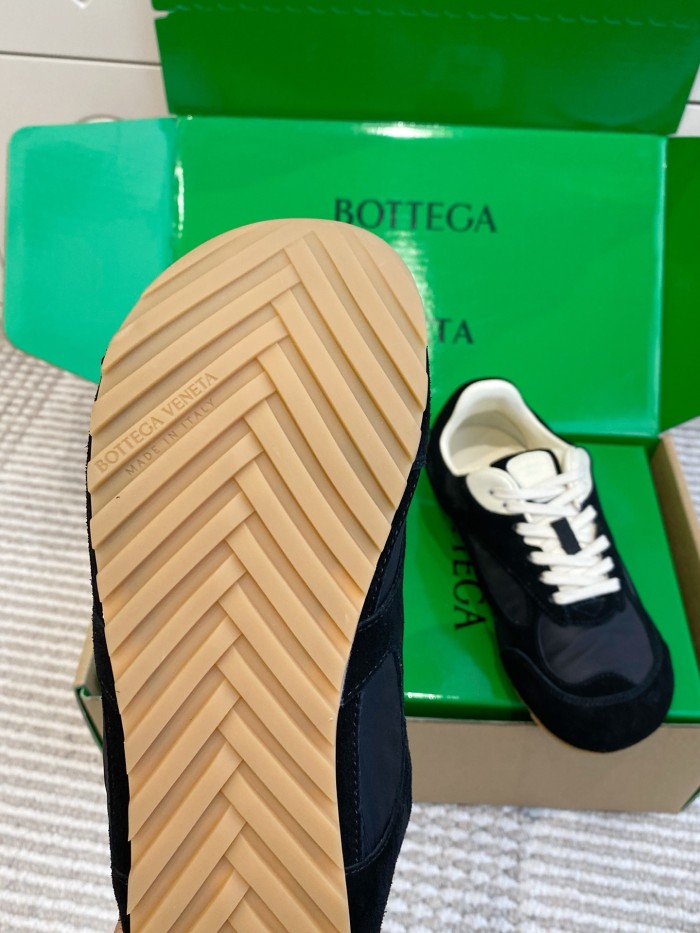1:1 quality version 28165918 Suede Vintage Sneakers 4 colors