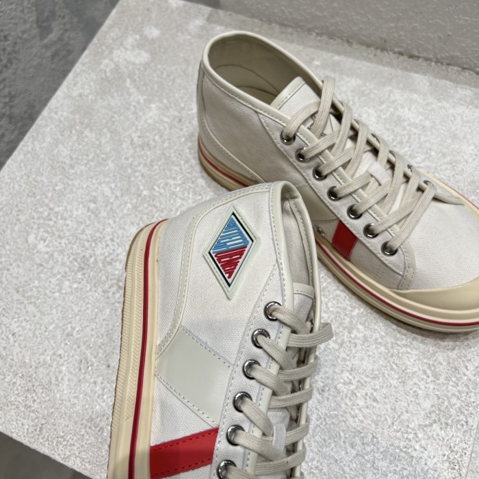 1:1 quality version 28165910 Orbit Collection Retro Sneakers 10 colors