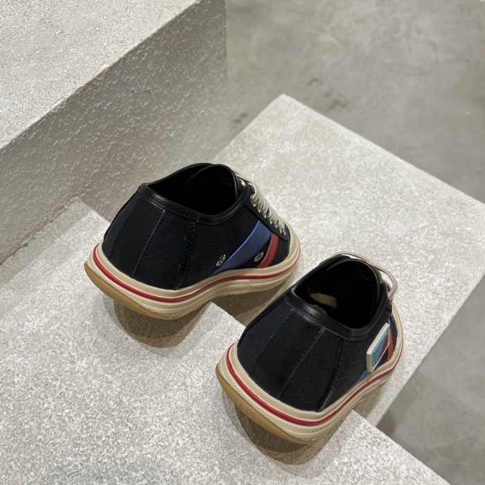1:1 quality version 28165910 Orbit Collection Retro Sneakers 10 colors
