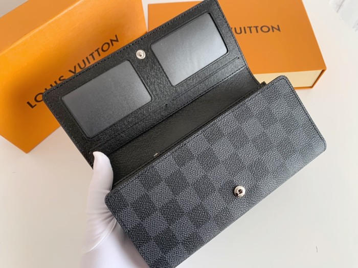 28179813 Checkerboard Printed Wallet 4 colors