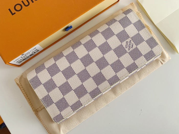 28179813 Checkerboard Printed Wallet 4 colors
