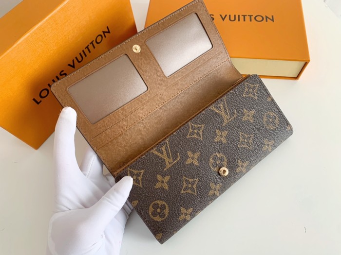 28179813 Checkerboard Printed Wallet 4 colors