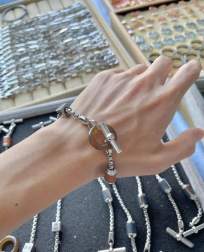 28181490 Buffalo Horn Bracelet