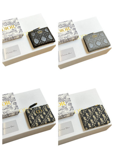 28181592 Calfskin Wallet 3 colors