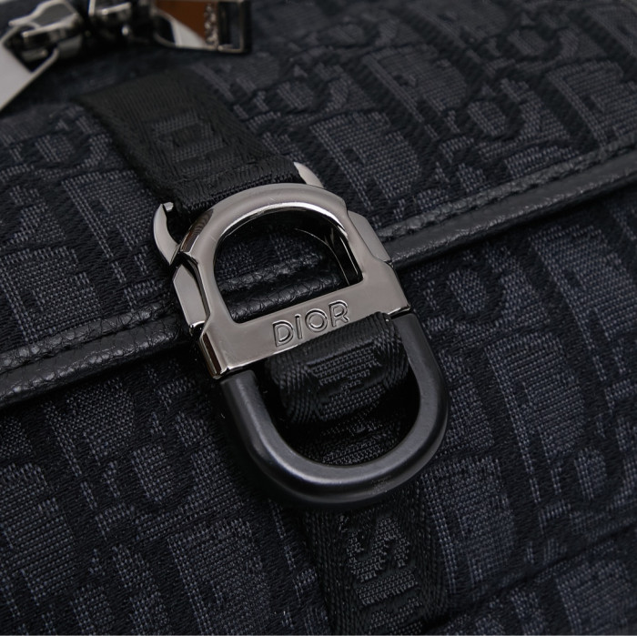 28183403 Leather Belt Cross-body Waist Bag