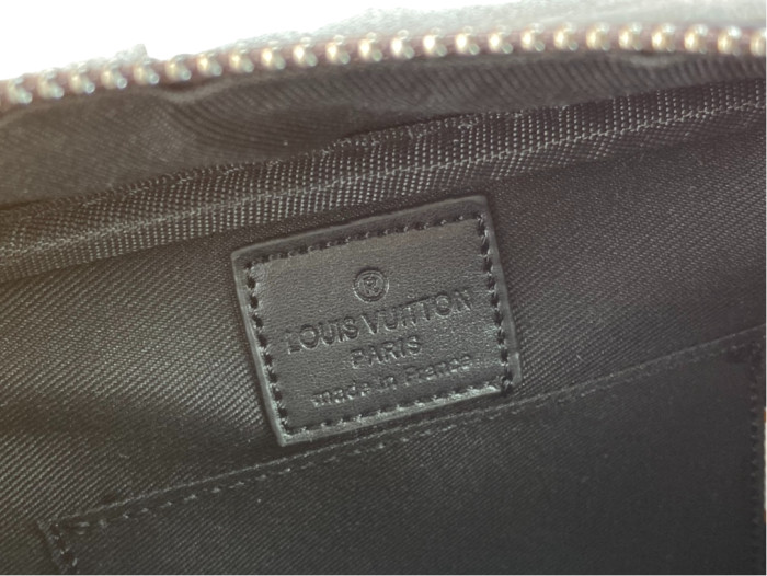 28183046 Hard Box Style Courier Bag