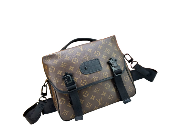 28183412 Embossed Printed Mail Bag
