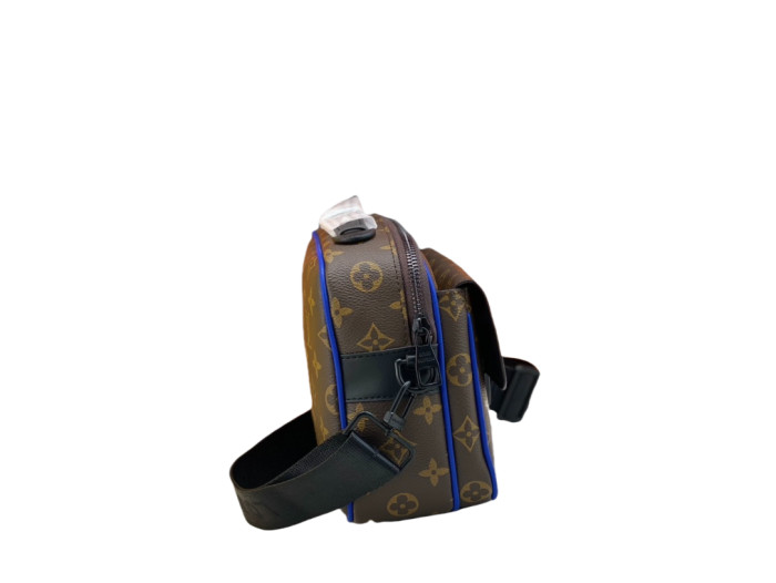 28183046 Hard Box Style Courier Bag